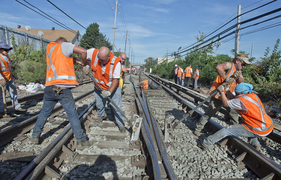Railworkers on the job. From Peoples Dispatch.